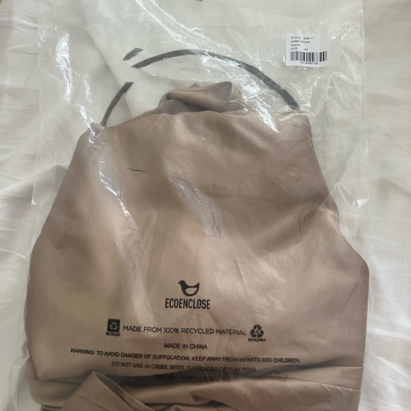 SER.O.YA Emma Dress - Picture 5 of 5